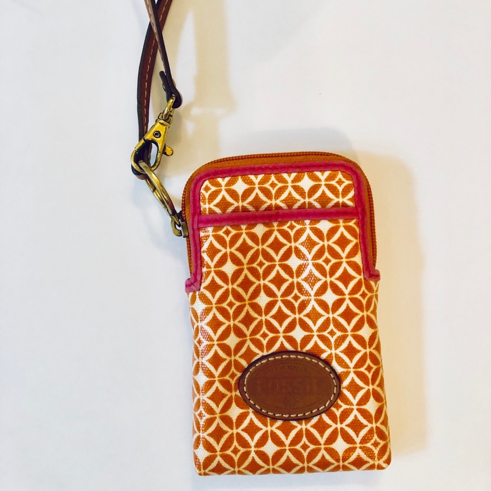 Fossil Clutch